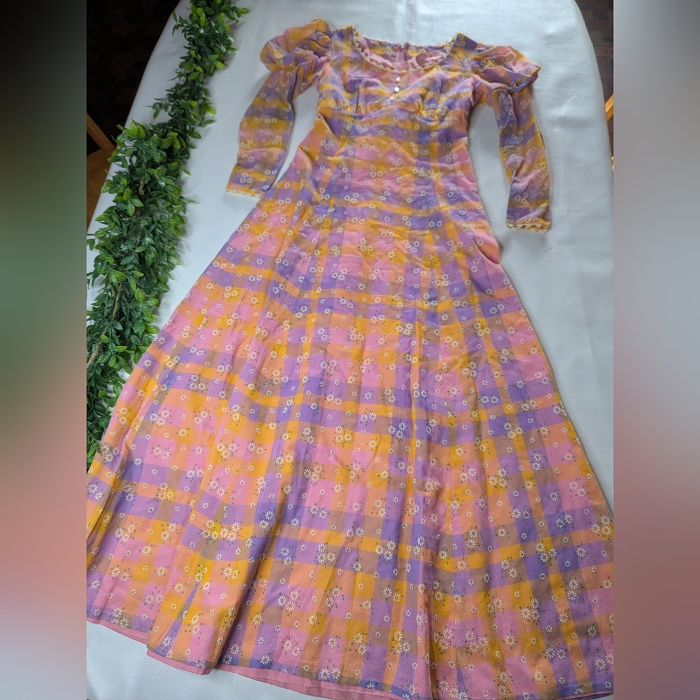 Vintage Handmade Picnic Dress 70's 80's Plaid Daisy Maxi